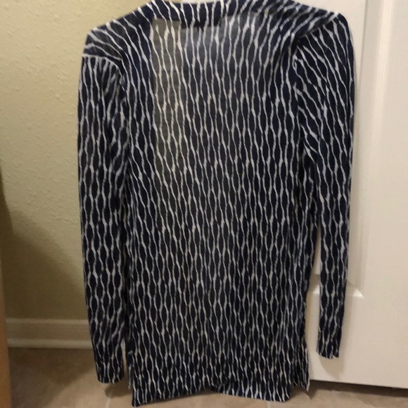 Ladies blue and white printed cardigan - Picture 4 of 4